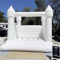 33F4AC84 766B 4DB0 A3F5 95134F8CB63F 1685030360 White bounce house