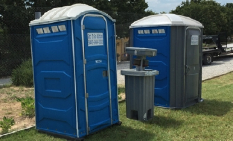 Porta Potty/ Handsinks